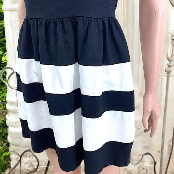 Macy’s BAR III Black & White Colorblocked Fit & Flare Dress - Picture 14 of 16